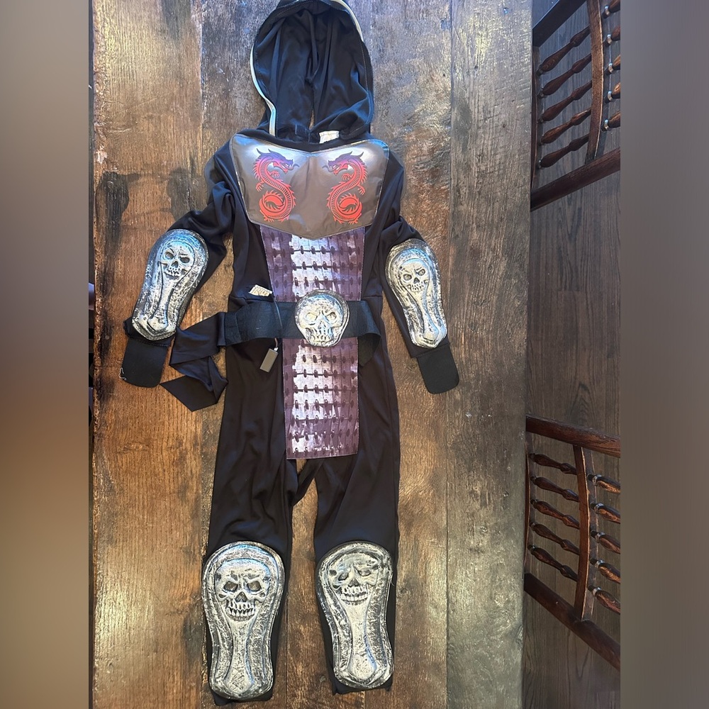 Costume: Lids Skeleton Ninja